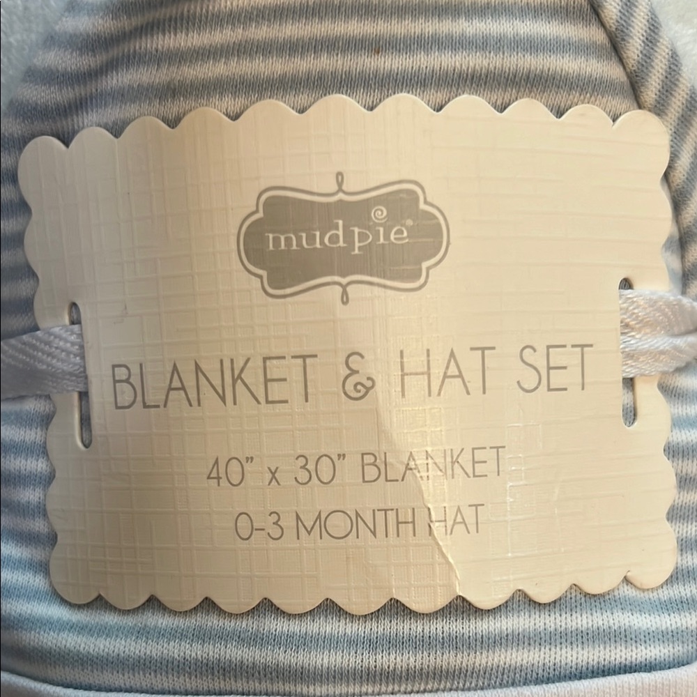Mud Pie | Blue and White Baby Blanket & Hat Set - Picture 2 of 3